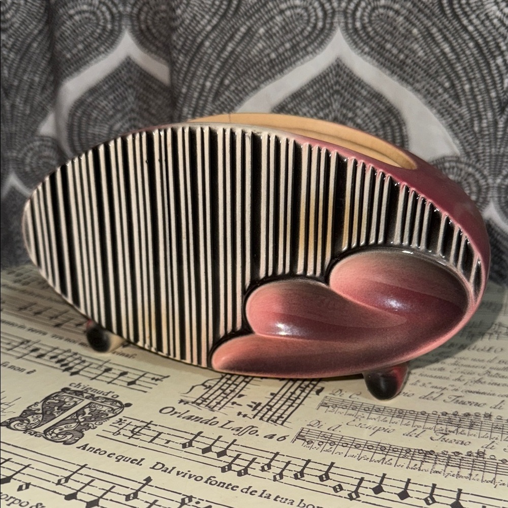 Royal Copley "Riddle" pattern footed ceramic planter